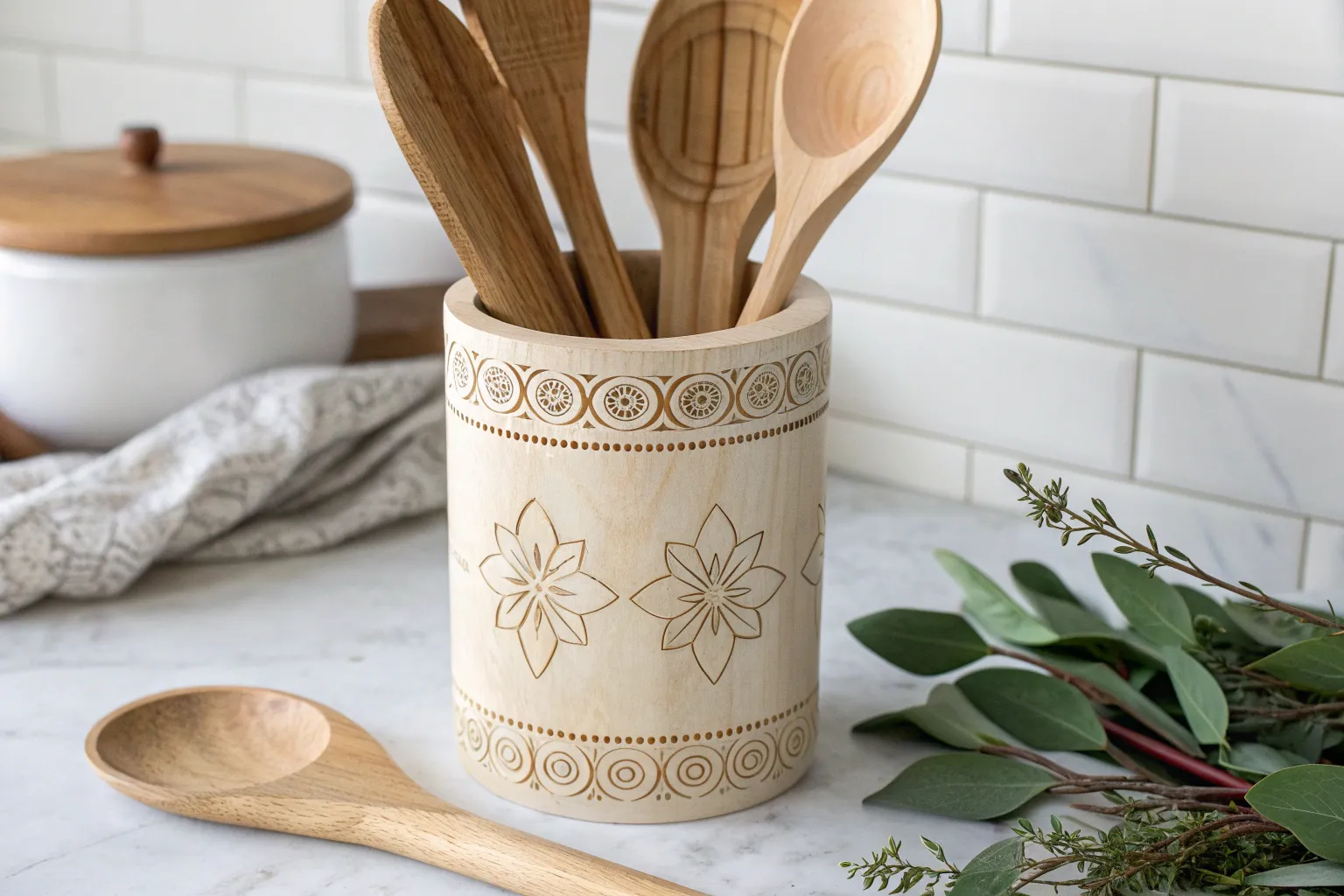 19+ Creative DIY Utensil Holder Ideas